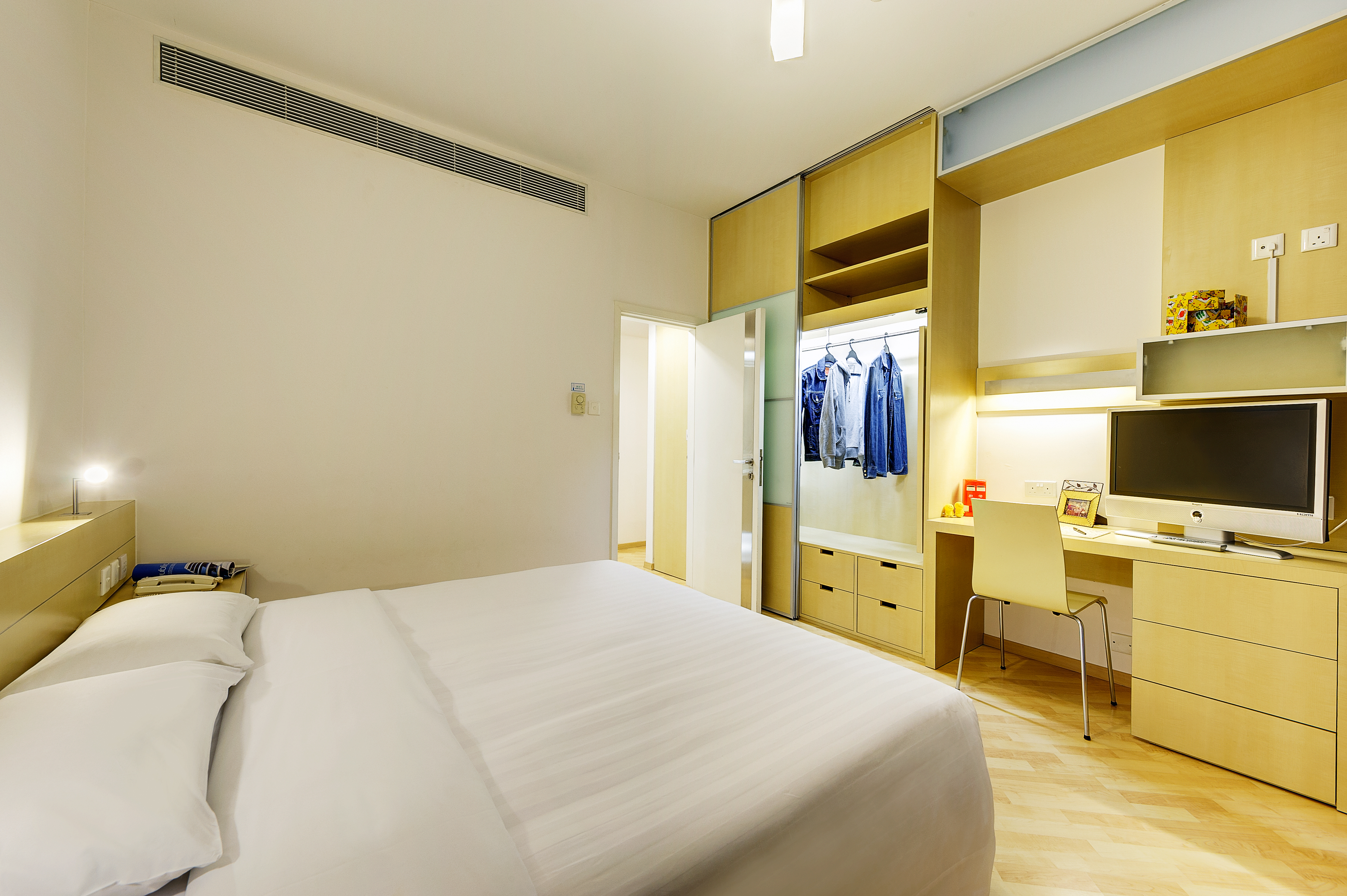 MODERN WITH KITCHENETTE